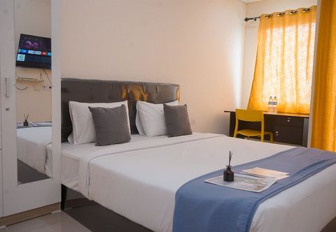 Others Convenient Studio Apartment At B Residence