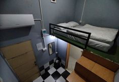 Others 3 Stariez Kemang