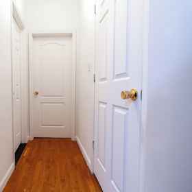 Interior entrance1Elegant Harlem Suites,曼哈顿上城飯店