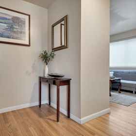 Interior entrance 1 Brighton Guesthouse Private Rooms, King County Hotels