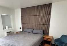 기타 4 Mac's Motel