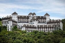 Lain-lain Duplex em Castelo Piscina e Lareira