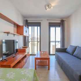 Room 1 มานูเอล เด ฟัลลา II ใน ดอส แอร์มานัส, โรงแรม & ที่พัก Utrera