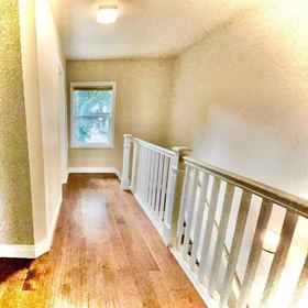 Room 1 Charming Stay in Marvelous Seattle, Seattle Children's Hospital Hotels