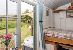 Others 3 Burr 2 Shepherds Hut