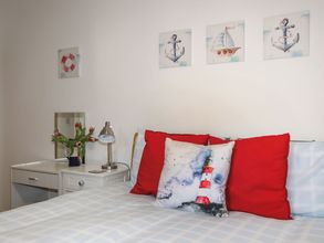 Others 4 Sandcastles