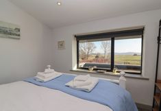 Lain-lain 7 Curlew Cottage