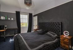 Lain-lain 7 Buckland House and Annex