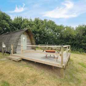 Primary image1Sheep Shed @ Penbugle Organic Farm,Deviock飯店