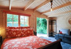 อื่นๆ 2 Log Cabin - Amber Glow