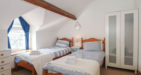 Others 2 Captain's Rest