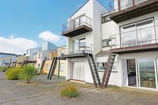 Lainnya 18D South Snowdon Wharf