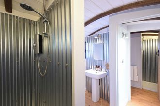 Others 4 Caban Dyllas