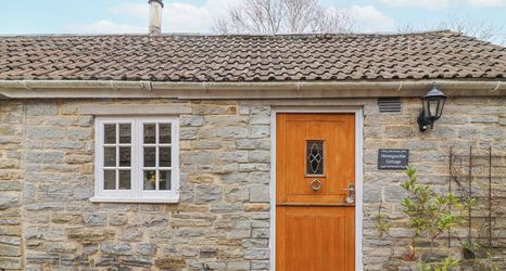 อื่นๆ 2 Honeysuckle Cottage