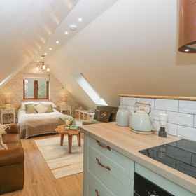 Primary image 1 Pheasants Rise Apartment, Ford and Stoke Prior Hotels