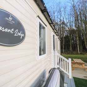 Primary image 1 Pheasant Lodge, Normanton Le Heath Hotels