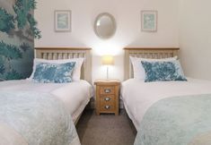 Lain-lain 5 The Hideout