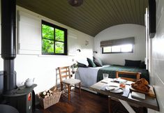 Lain-lain 3 Bugail Hut