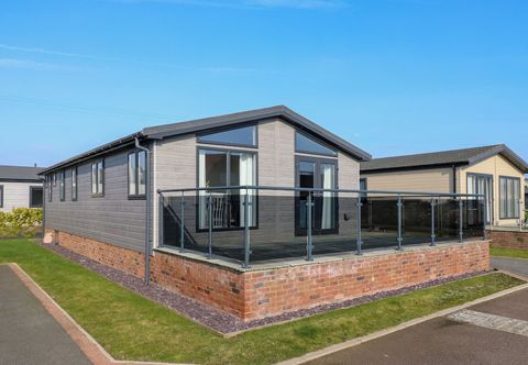 Others Number 43 The Poplars