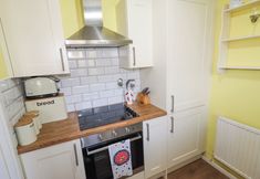 Lain-lain 7 Chinley Churn Rest