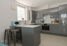 Others 7 7 Warren Edge Close