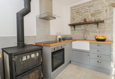 Others 7 The Potting Shed