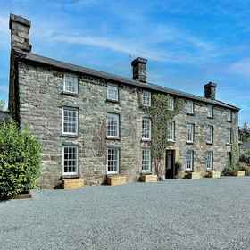 Primary image 1 Snowdonia Manor, Pistyll Hotels