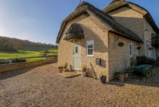 Khác Clarendon Annex