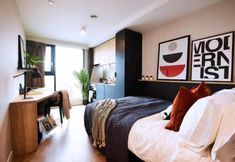 Others 4 Vita Student-Only Circle Square