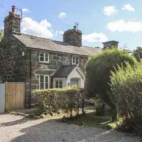 Primary image 1 อิสลวิน, โรงแรม & ที่พัก Pistyll