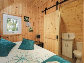 Lain-lain 4 The Poddy