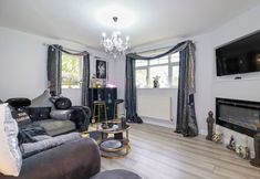 Lain-lain 7 Laburnham Bungalow