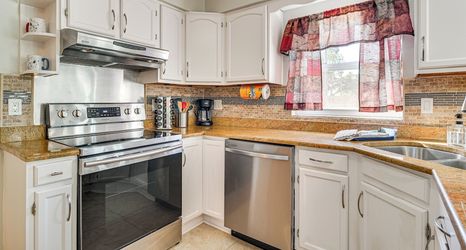 その他 2 Pet-friendly Home w/ Pool & BBQ in Largo