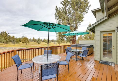 Lainnya Hot Tub at Townhome on 8th Green in Redmond