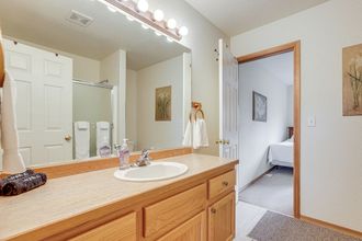 Others 4 Hot Tub at Townhome on 8th Green in Redmond