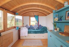 Lain-lain 2 Harri's Hut