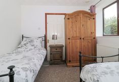 Others 3 Mistletoe Cottage