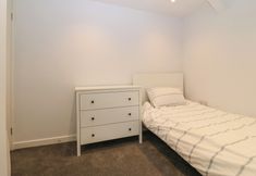 อื่นๆ 3 Swn Y Wylan