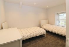 อื่นๆ 5 Swn Y Wylan