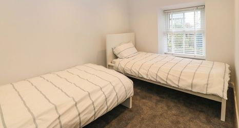 อื่นๆ 2 Swn Y Wylan