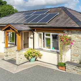 Primary image 1 Cothi Cottage, Hotel Troedyraur