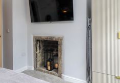 Others 2 The Snug on the Cobbles