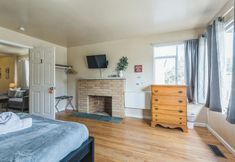 อื่นๆ 4 Brighton Guesthouse - Walk to Metro