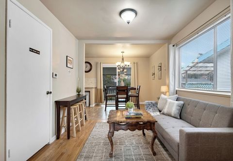 Lain-lain Brighton House - Walk to Metro