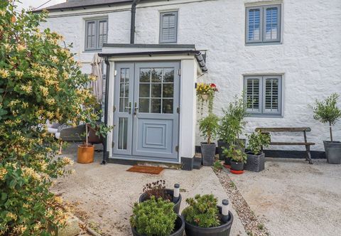 기타 Bumblebee Cottage