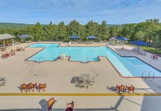 Others 2 Pocono Mountain Family Home w/ Deck + Grill