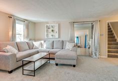 Others 4 9 Mi to Dtwn Buffalo: Family Escape w/ Fenced Yard