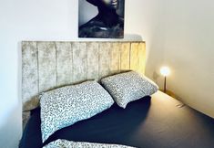 Others 2 Cozy House Terrace &Garden Sleeps 34