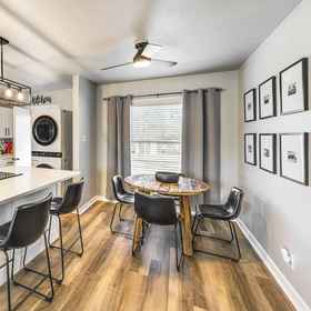 Interior 1 Walk to At&t Stadium: Home w/ Patio & BBQ, University of Texas at Arlington Hotels