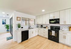 Lainnya 7 Covered Patio & Private Yard: Dallas Area Home